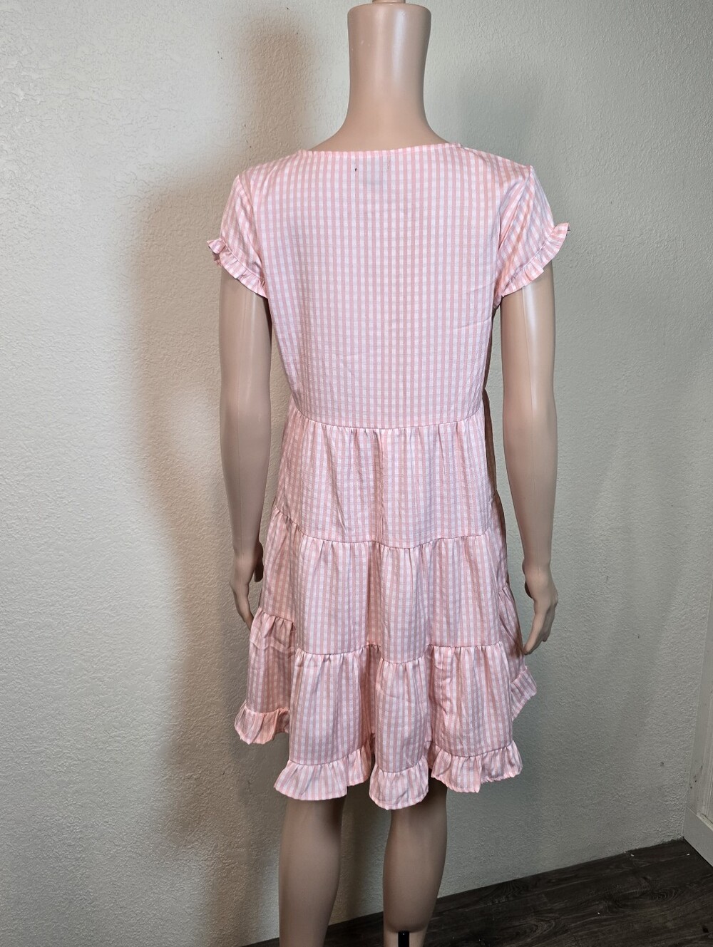 Style House Pink Gingham Tiered Ruffle V-Neck Dress Size Medium - Picture 6 of 10